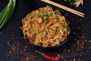 Indo-chinese Chicken Noodles