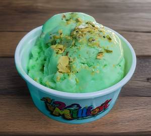 Pistachio ice cream