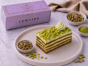 Pistachio Noir Pastry