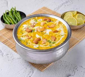 Kaju Khoya Masala