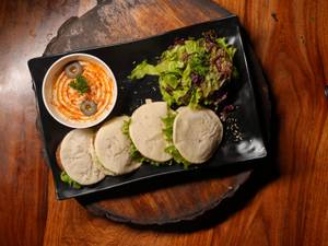 Hummus Pita Pockets