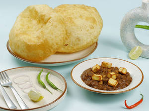 Paneer Chole Bhature