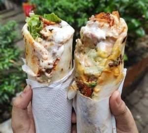 Cheesy Creamy Shawarma Roll