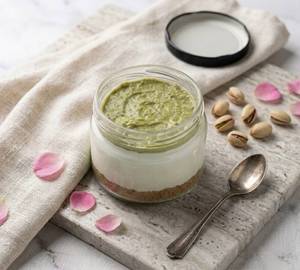 Eggless Kunafa Cheesecake Jar
