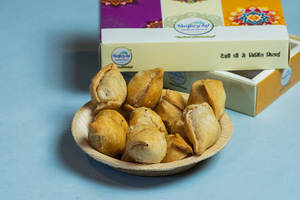 Mini Samosa (chana Dal)