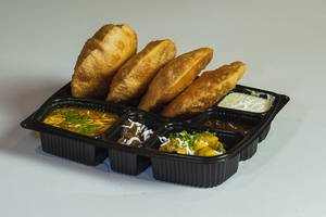 Poori Sabzi Desi Ghee (4 Pc's)