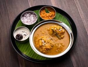 Sambar Vada (2 Nos)