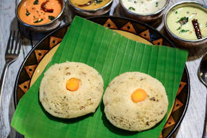 Vegetable Idli [2 Pieces]