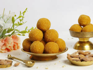 Besan Laddu