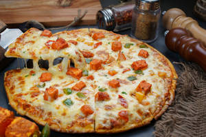 Chilli Paneer Pizza Regular