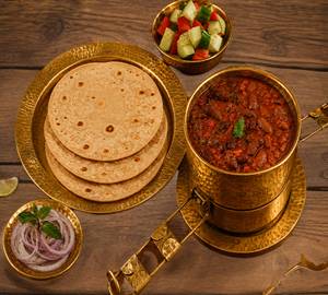 Homemade Rajma With Roti