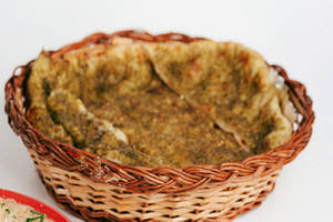 Garlic Zatar Naan With Cheese