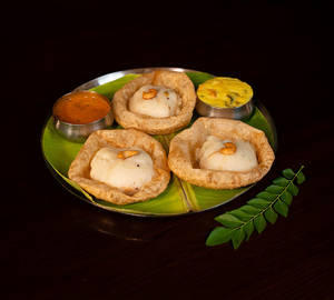 Poori With Upma