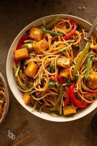 Paneer noodles