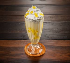 Mango and Cream Milkshake