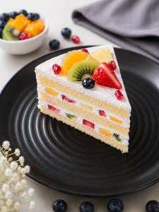Fresh Fruits Pastry
