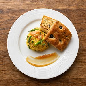 Wondelgem Scrambled - Salmon & Asparagus Eggs