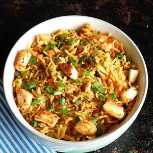 Singapoori Fried Rice