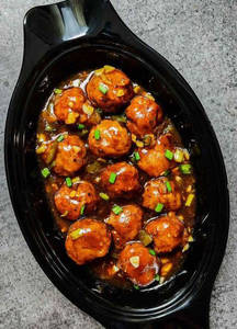 Chicken Manchuria (wet)
