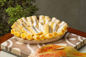 Khoya Kesar Roll