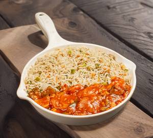 Veg Fried Rice with Chilli Paneer Gravy