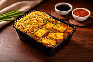 Paneer Chilli Hakka Noodles Bowl