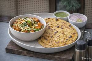 Mix Vegetable With Missi Roti