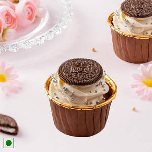 Oreo Cream Cupcake
