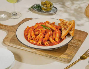 Red Sauce Pasta
