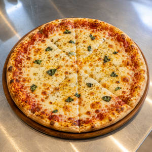 Double Cheese Margherita Pizza.