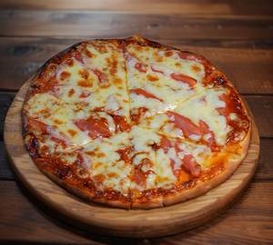 Cheese Margherita Pizza