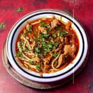 Chicken triple schezwan noodles ( gravy)
