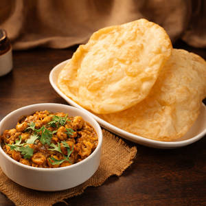 Jain Chole Bhature (2 Pc) (vs)