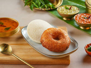 Idli 1pc Urad Vada 1pc