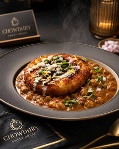 ALOO TIKKI SERVED WITH CHOLE