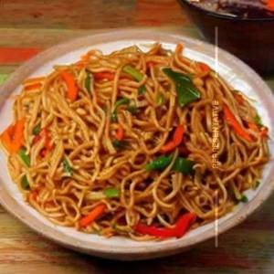 Veg schezwan noodles
