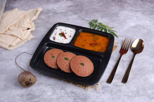 Beetroot Idli [3pcs]