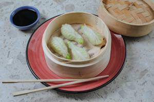 Edamame & Truffle Delight (4 Pcs)