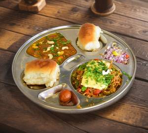 Butter Bhaji Pulao Thali