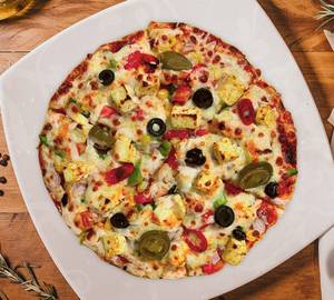 Paneer Lababdar Cheese Pizza