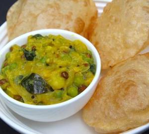 5 Missi Poori With Subji