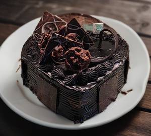 Ferrero Rocher Marble Chocolate Heart Shape Cake [500Gm]