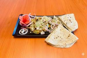 Malai Chaap With Rumali Roti