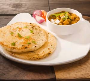 Chole Kulche