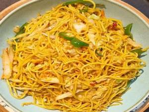 Egg Hakka Noodles
