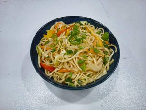 Veg Hakka Noodles