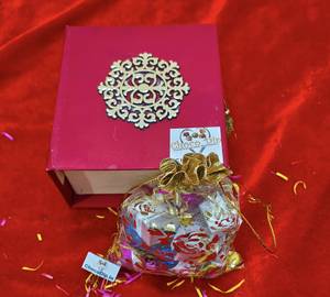 Assorted Handmade Chocolates Box [10 Pieces]