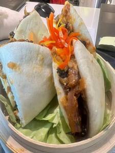 Chilli Chicken Bao