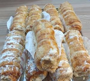 Butter Cream Roll (Veg)