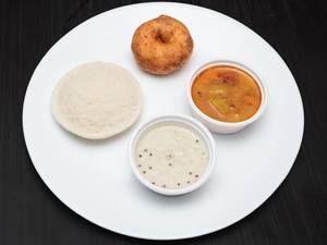 2 Idli + 1 Vada            